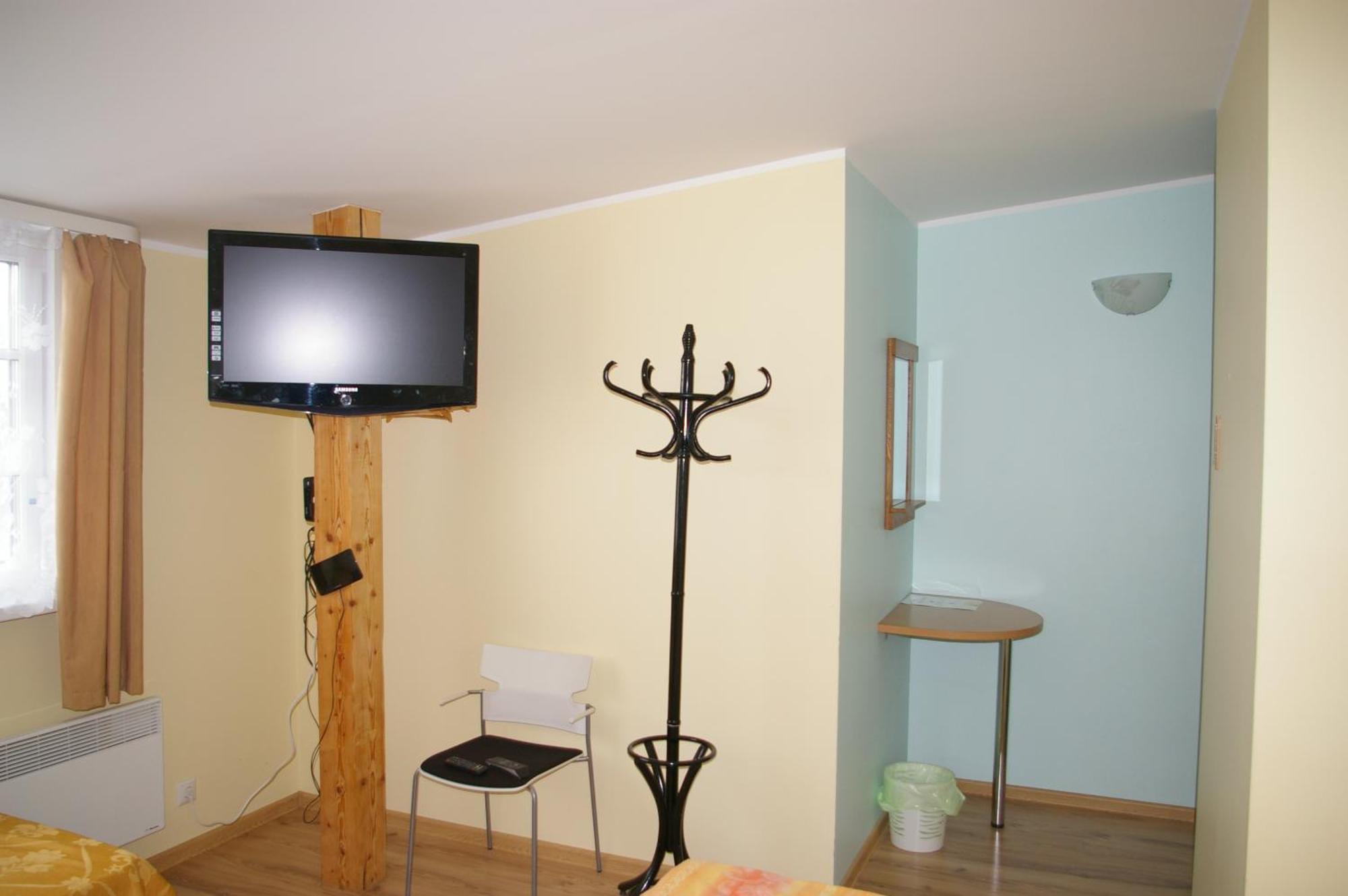 Kagu Hostel Voru Exterior photo